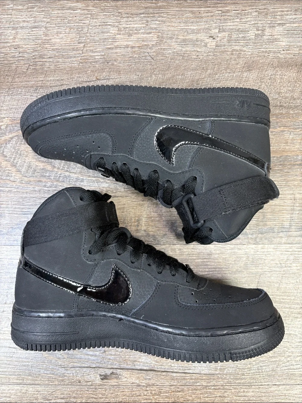 Nike Air Force 1 High GS Triple Black Sneakers 653998-001 Size 5Y